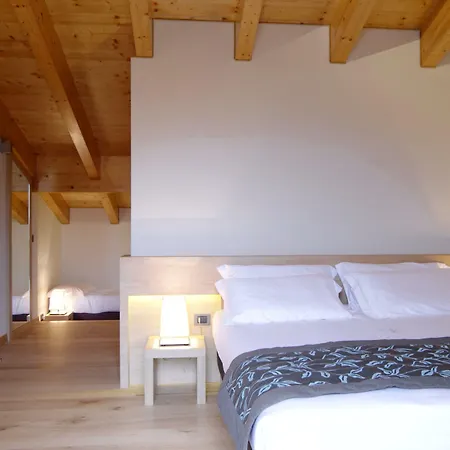 Natura 4*