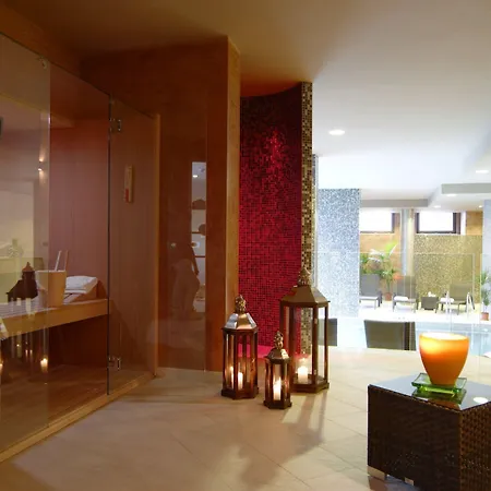 Natura Hotel 4*