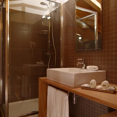 Natura Hotel 4*